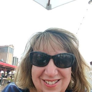 Meet your Posher, Annmarie